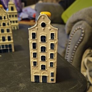 KLM Delft Ceramic Dutch Canal House Figurine Collectable # 33